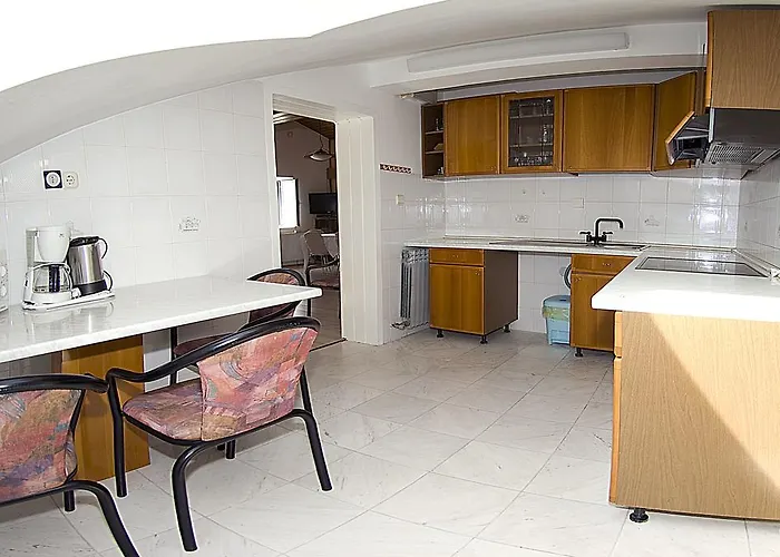 Tomato Novigrad Istria