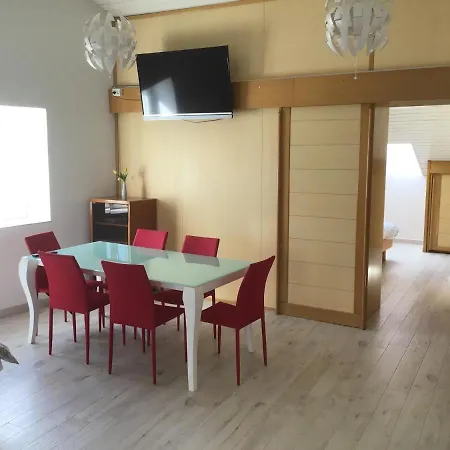 Daire Tomato Novigrad Istria
